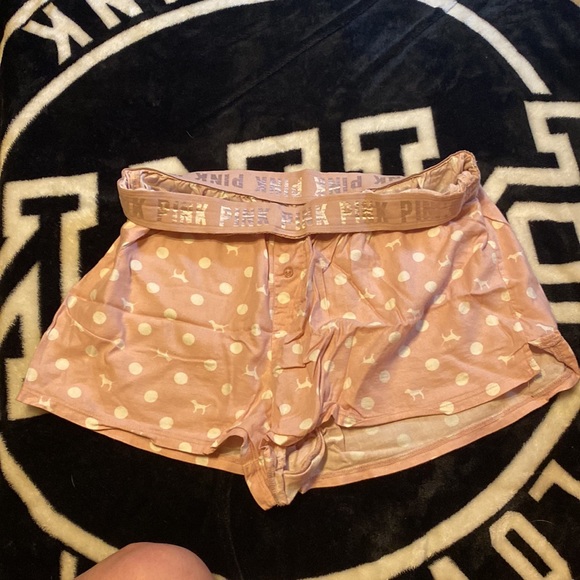 Victoria Secret/Pink shorts . - Picture 3 of 4
